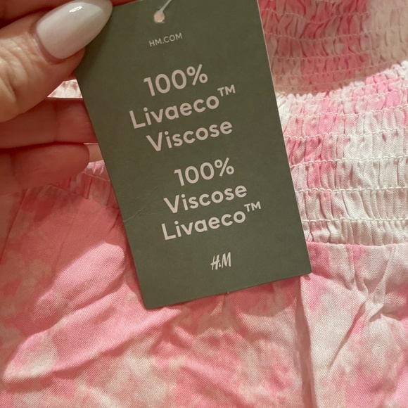 NWT H&M Pink Tie Dye Smocked Mini Skirt - Picture 5 of 5